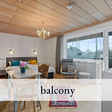 Hallo!-apartment: Cozy City Center With Sunny Balcony Apartment *